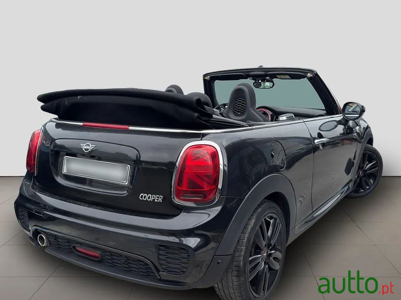 2020' MINI Cooper Auto photo #6