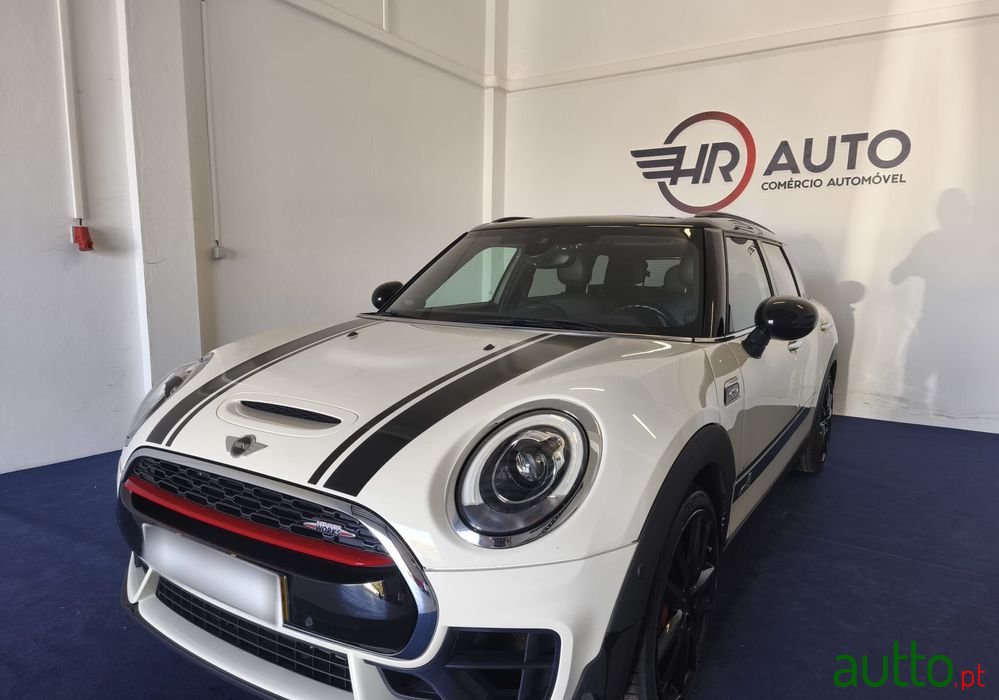 2017' MINI Clubman John Cooper Works photo #2