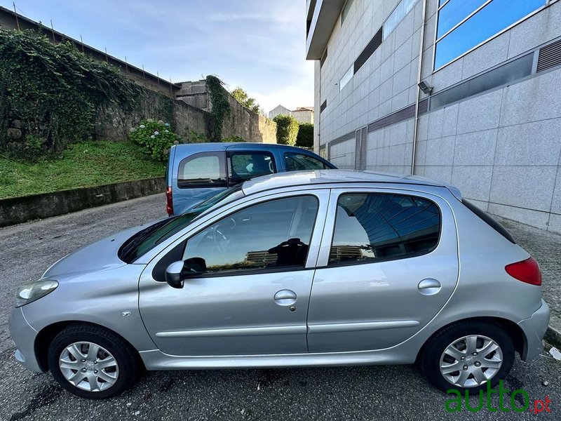 2011' Peugeot 206 1.1 Trendy photo #6