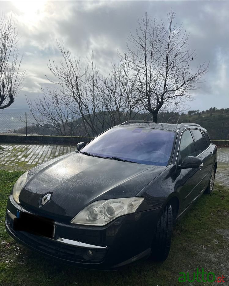 2008' Renault Laguna Break photo #1