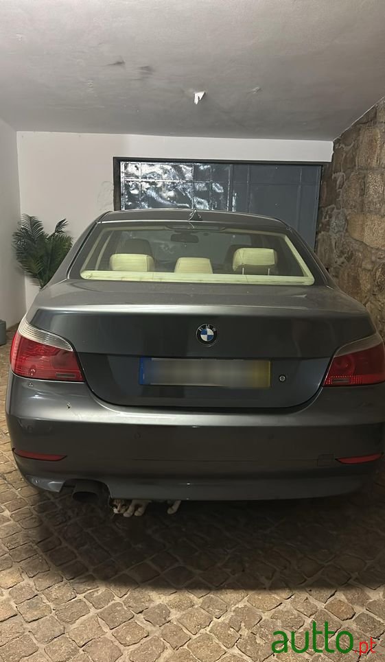 2005' BMW 520 D Touring photo #2