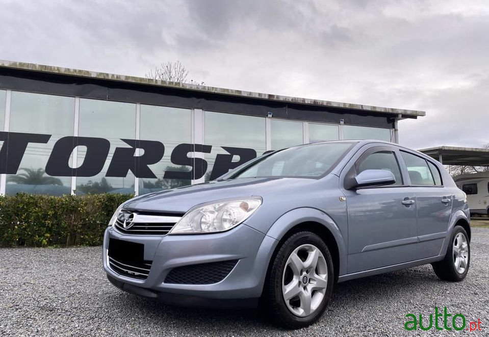 2007' Opel Astra photo #3
