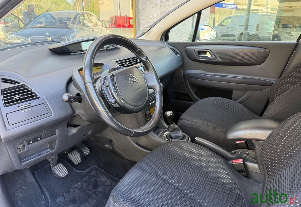 2006' Citroen C4 photo #3