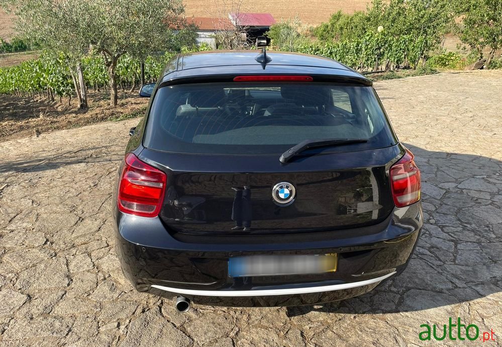 2012' BMW Série 1 Da Line Sport photo #5
