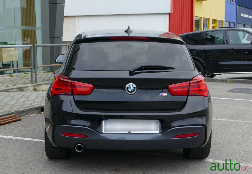 2017' BMW Série 1 D Pack M photo #5