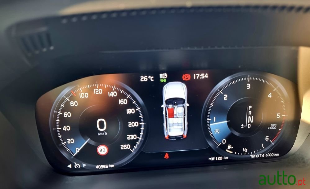 2020' Volvo Xc 60 photo #4