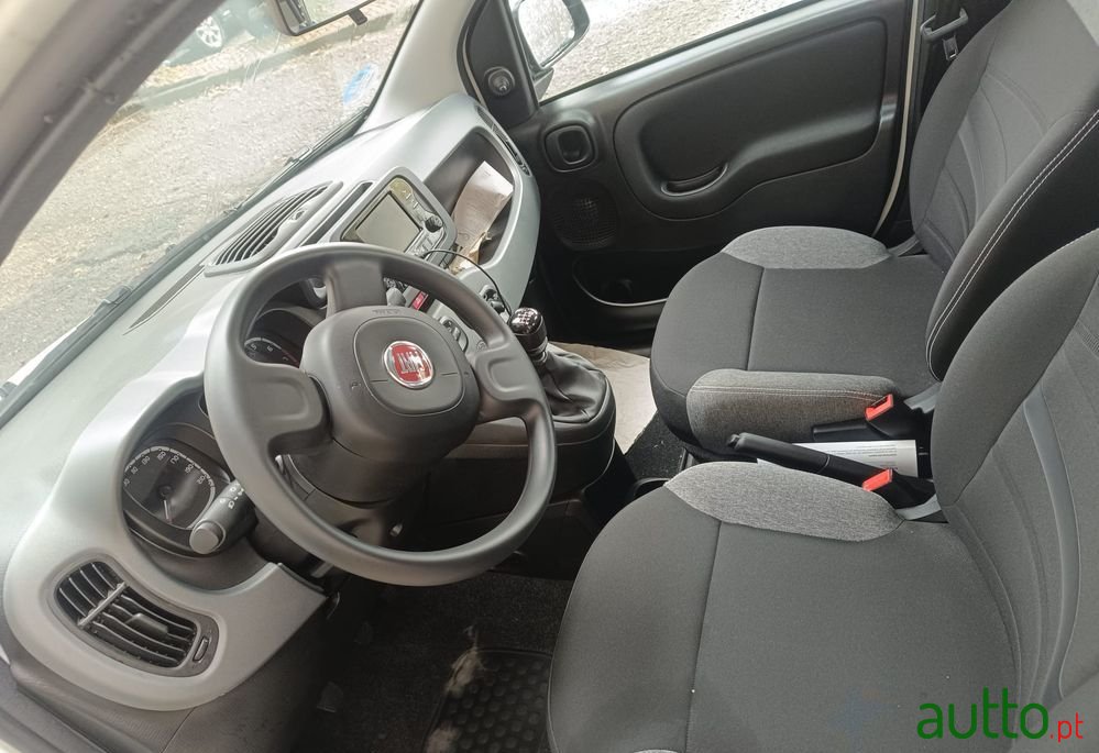 2023' Fiat Panda photo #5