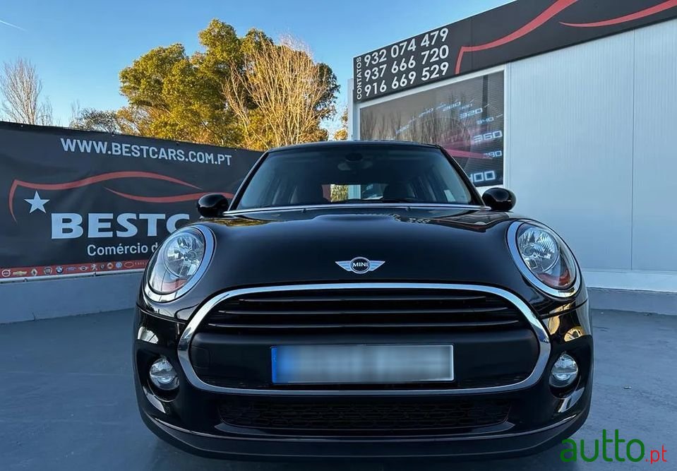 2017' MINI One photo #2