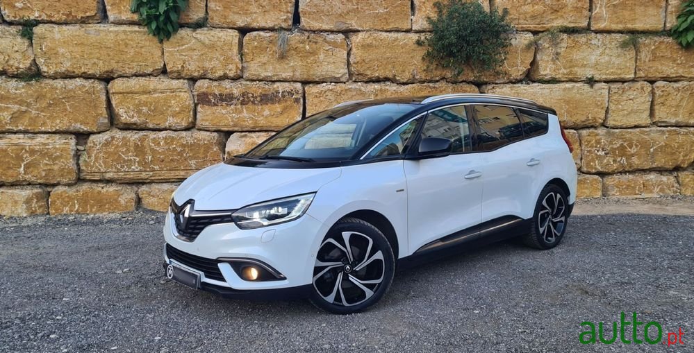 2017' Renault Grand Scenic photo #1
