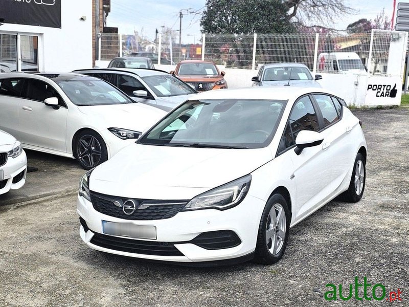 2020' Opel Astra 1.5 D S&S Edition photo #1