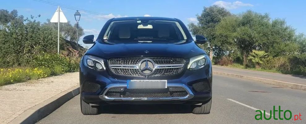 2018' Mercedes-Benz Classe Glc photo #3