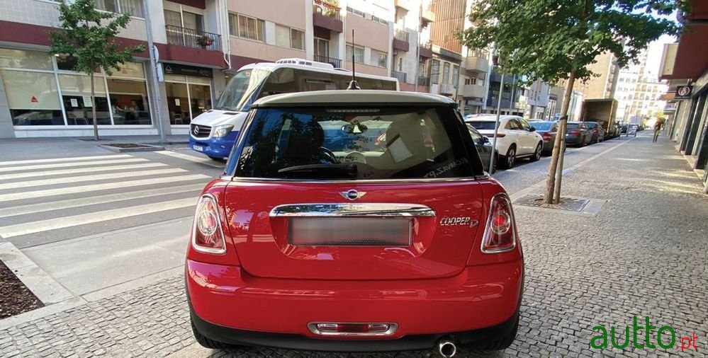 2013' MINI Cooper D photo #6