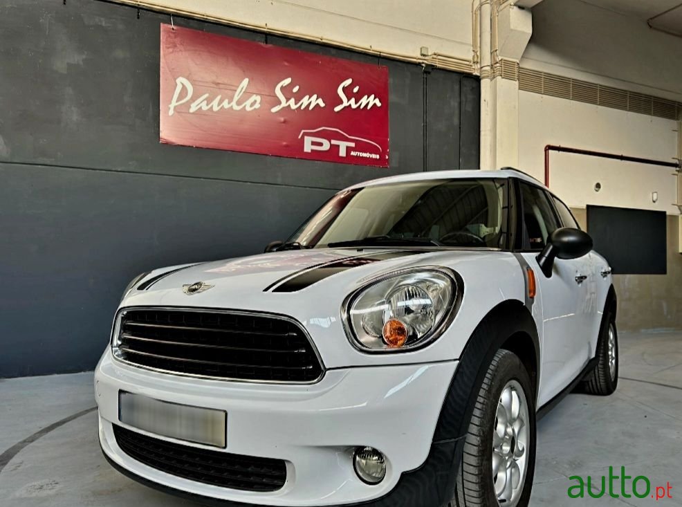 2011' MINI Countryman One D photo #1