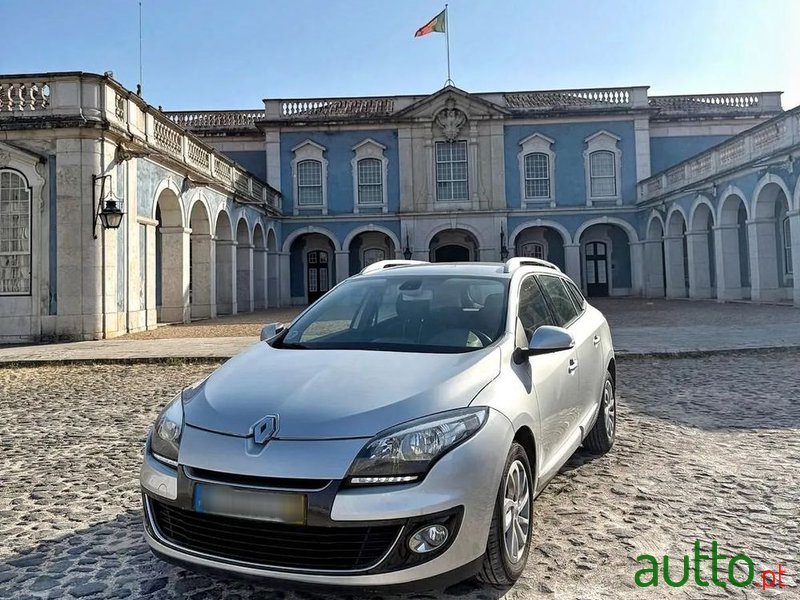 2013' Renault Megane Sport Tourer photo #1