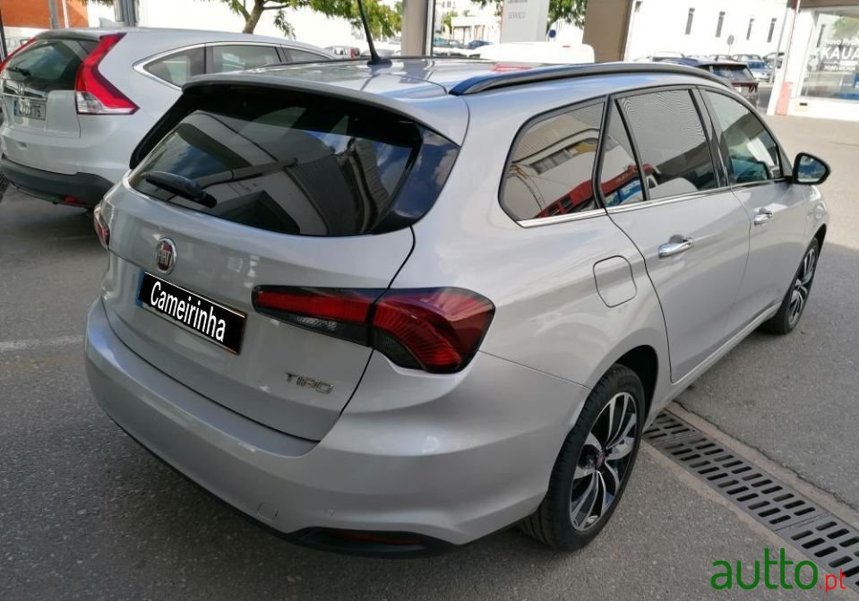 2018' Fiat Tipo Station Wagon photo #4