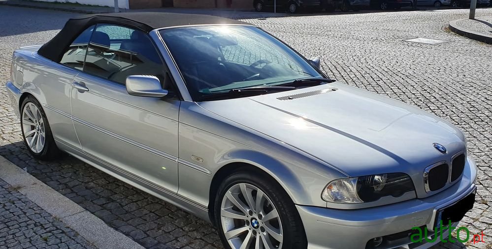 2002' BMW 318 Ci Cabrio photo #4