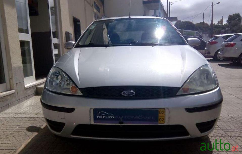 2002' Ford Focus Sw photo #3