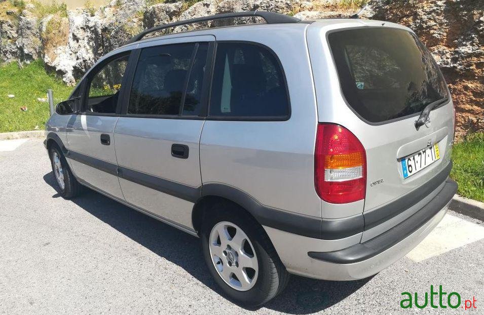 2002' Opel Zafira 1.6 Elegance 110000Kms photo #1
