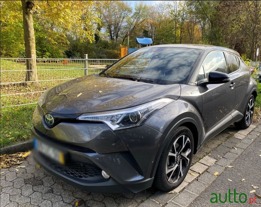 2018' Toyota C-Hr photo #4