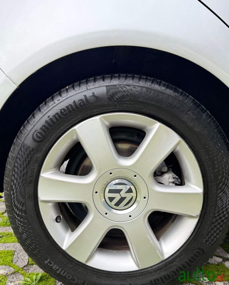 2008' Volkswagen Golf Plus photo #6