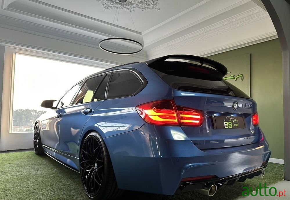2013' BMW 320 D Touring Auto Pack M photo #2
