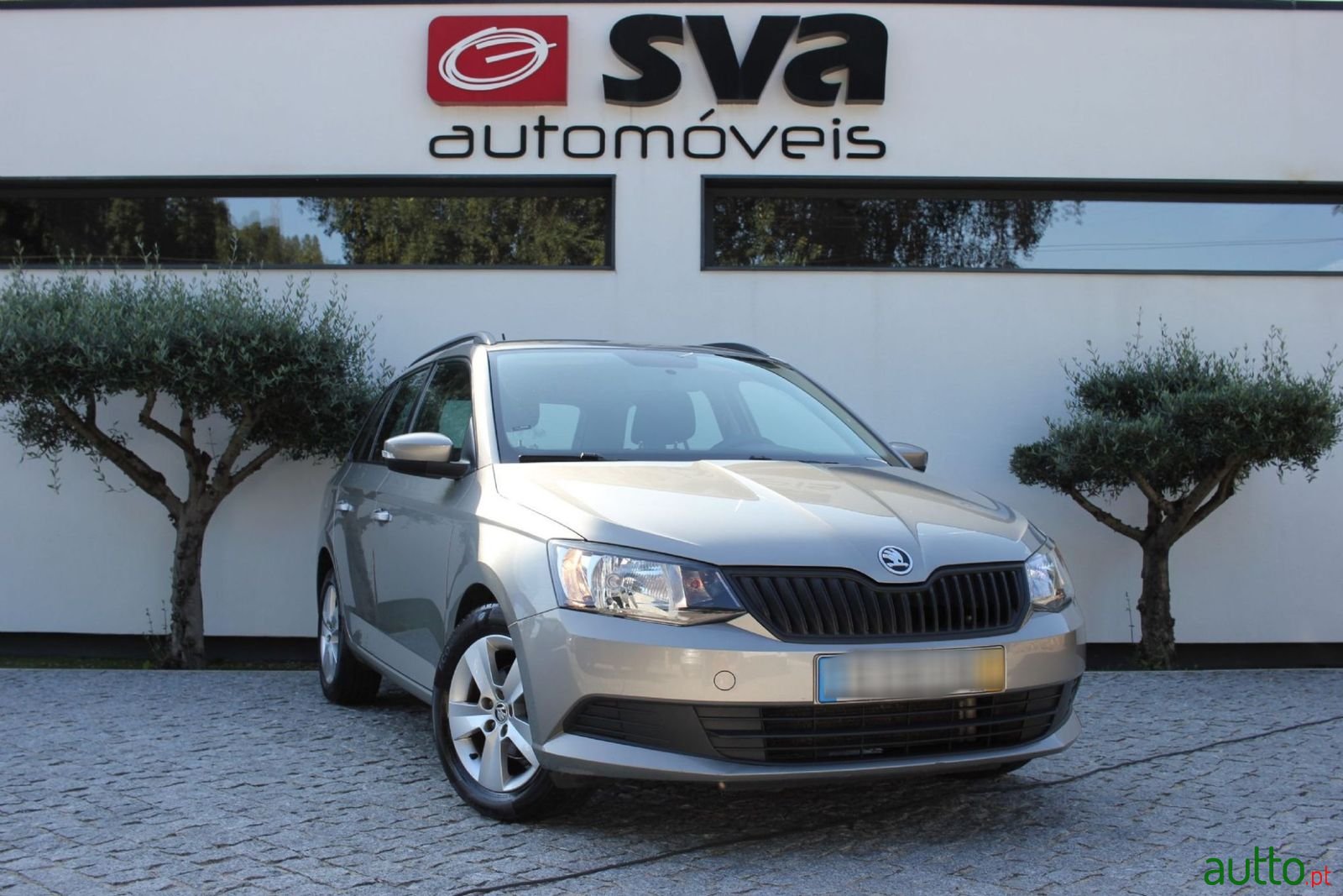 2017' Skoda Fabia Break photo #1