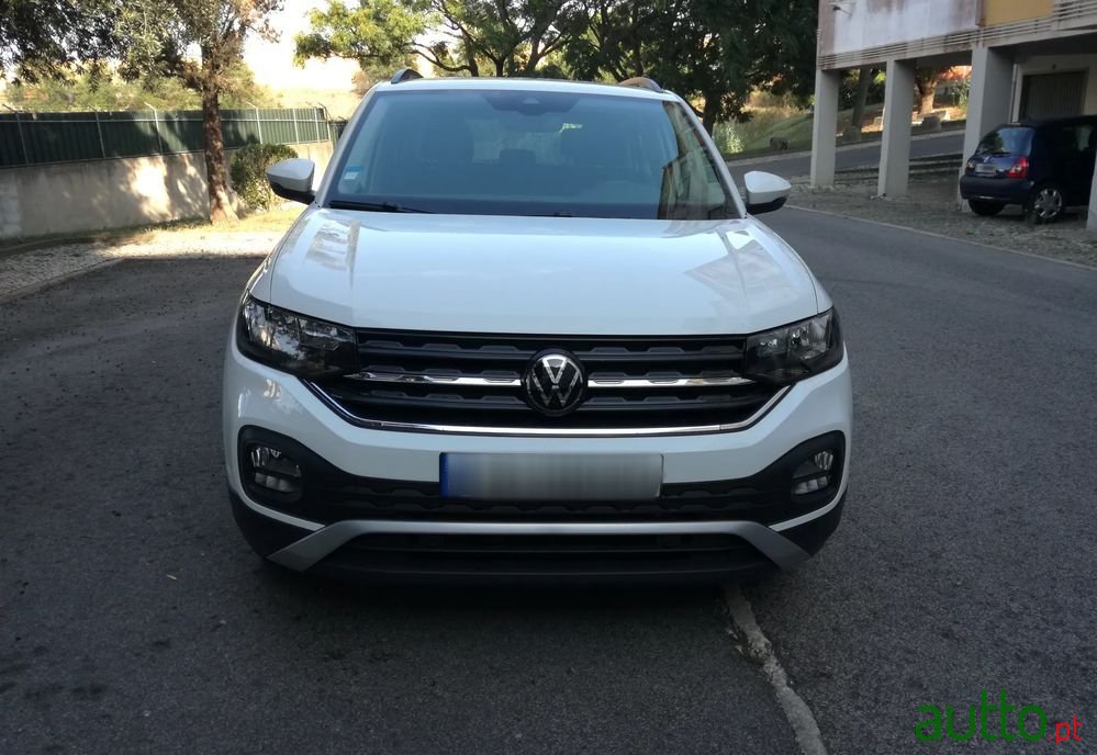 2022' Volkswagen T-Cross photo #2