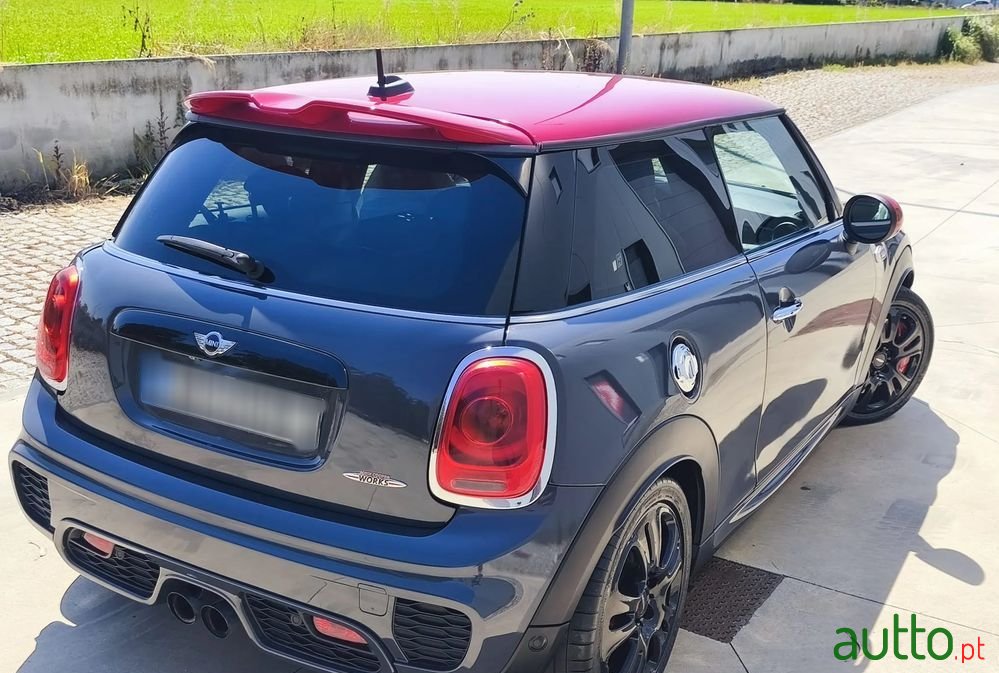 2015' MINI John Cooper Works 3 Portas photo #2