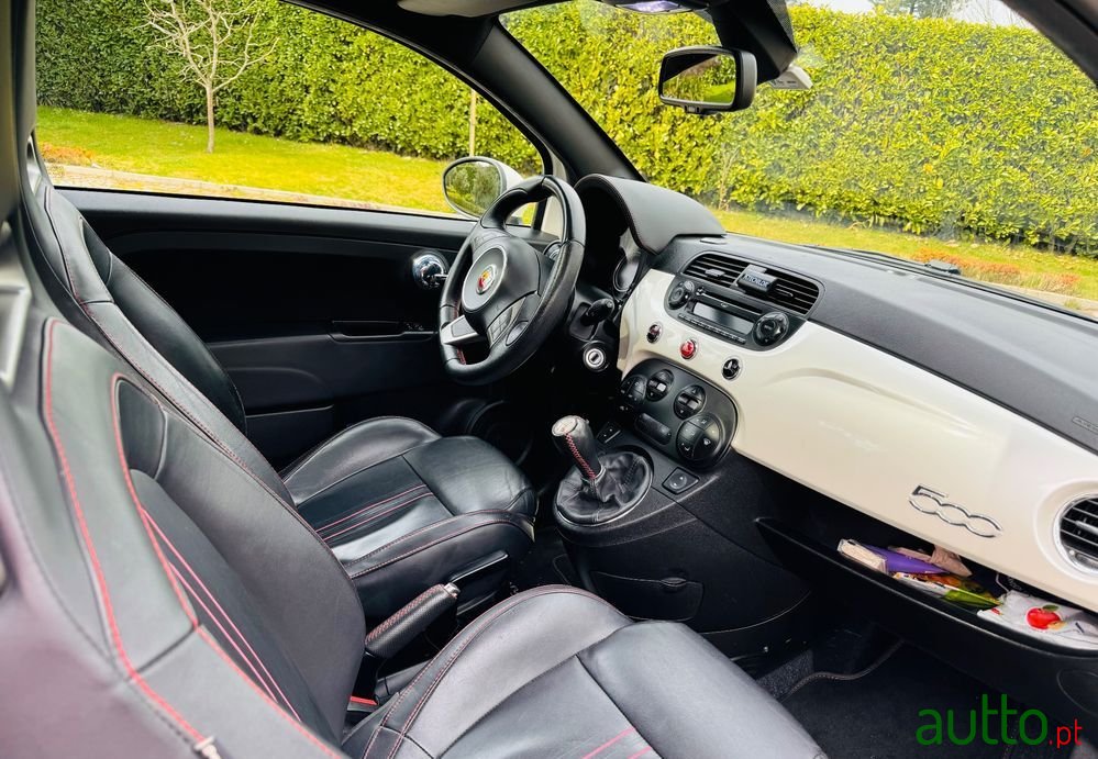 2011' Abarth 500 photo #3