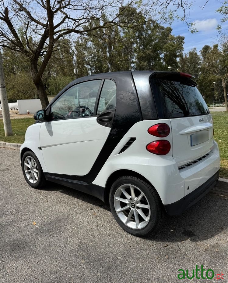 2009' Smart Fortwo photo #3