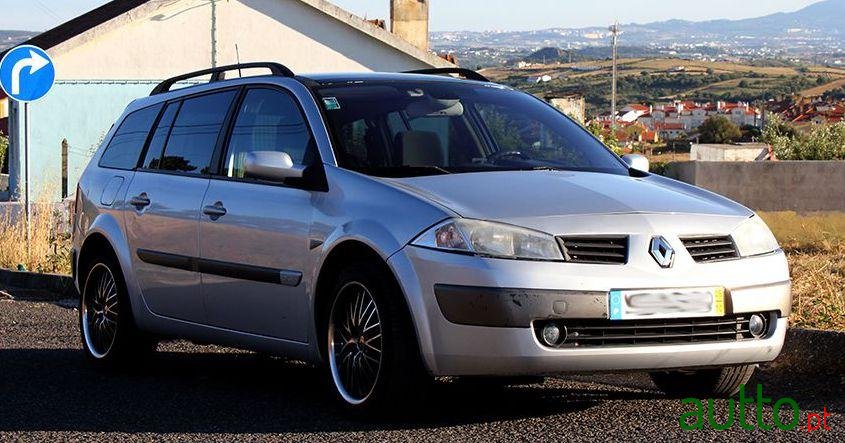 2005' Renault Megane Break photo #1