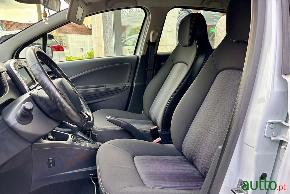 2019' Renault Zoe photo #4