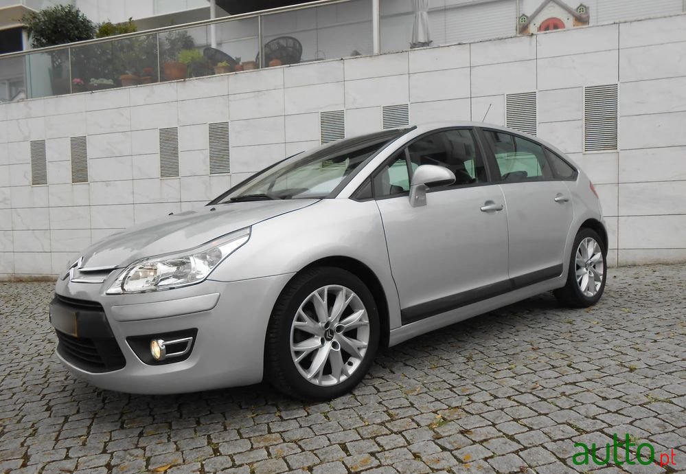 2009' Citroen C4 1.6 Hdi 110 Exclusive photo #2
