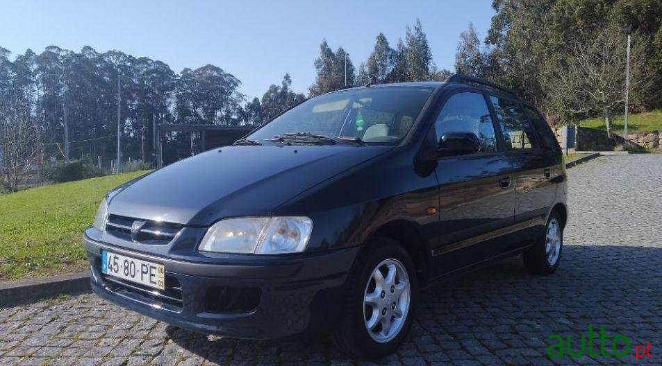 2000' Mitsubishi Space Star photo #1