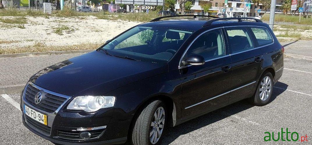 2008' Volkswagen Passat Variant photo #1