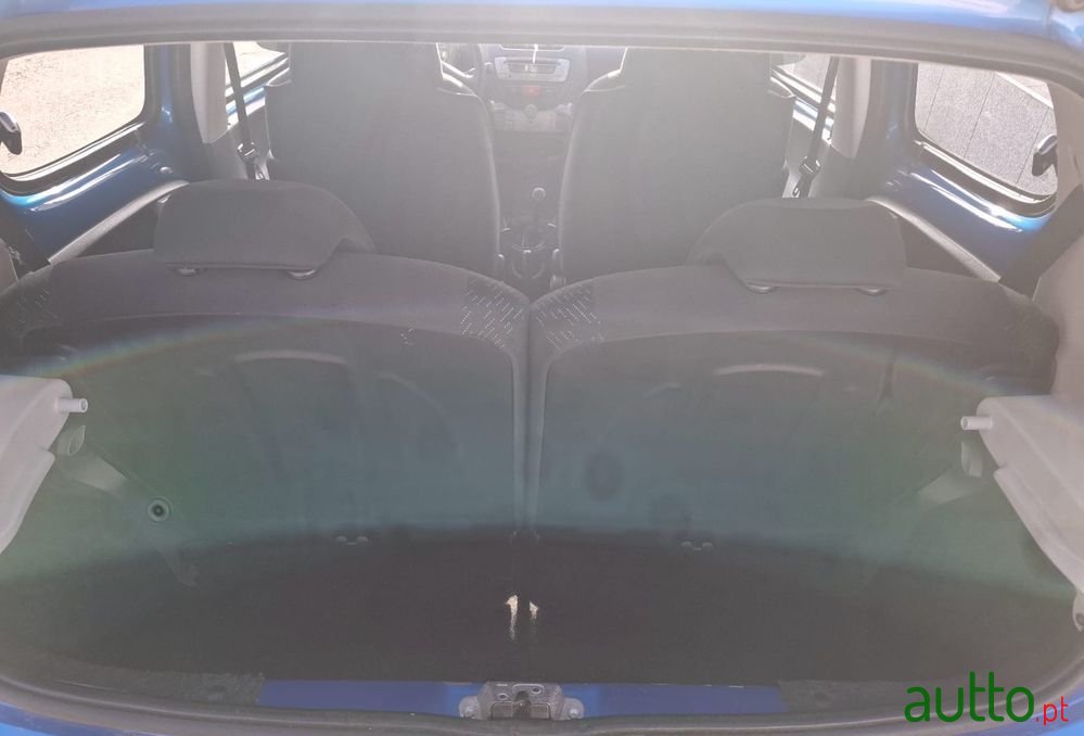 2010' Peugeot 107 1.0 Trendy photo #6