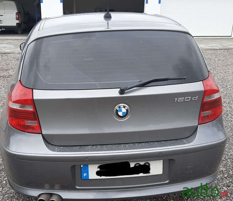 2016' BMW 120 photo #5