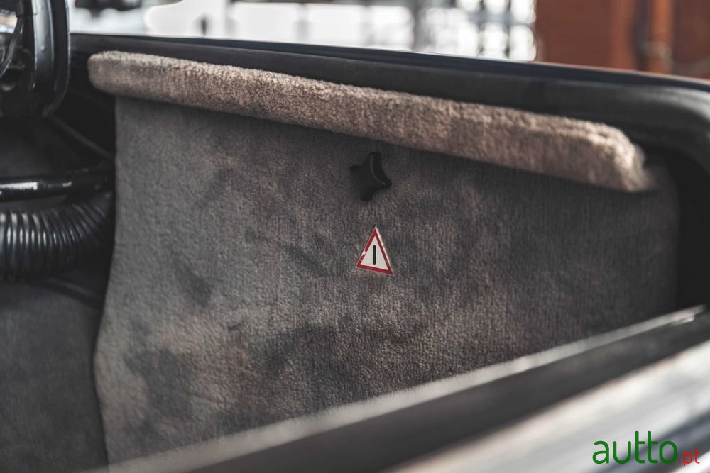 1982' Mercedes-Benz 280 photo #6