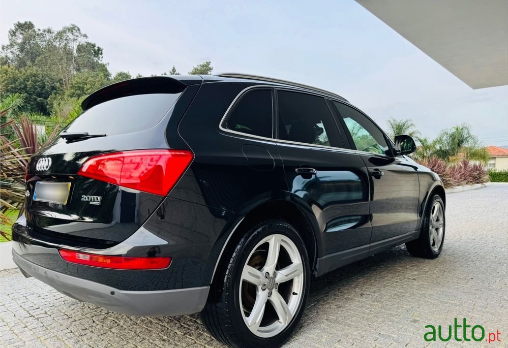 2009' Audi Q5 2.0 Tdi S-Line photo #4