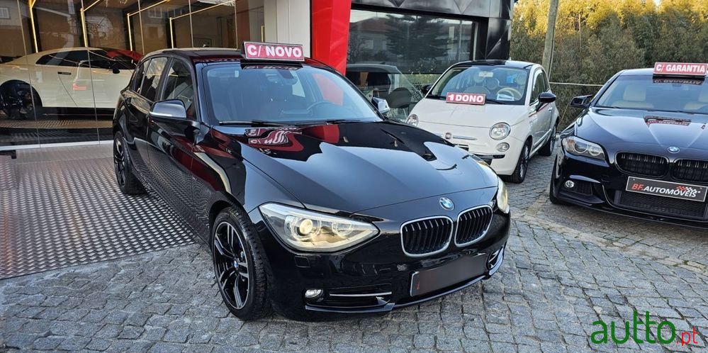 2012' BMW 118 D Line Sport photo #2