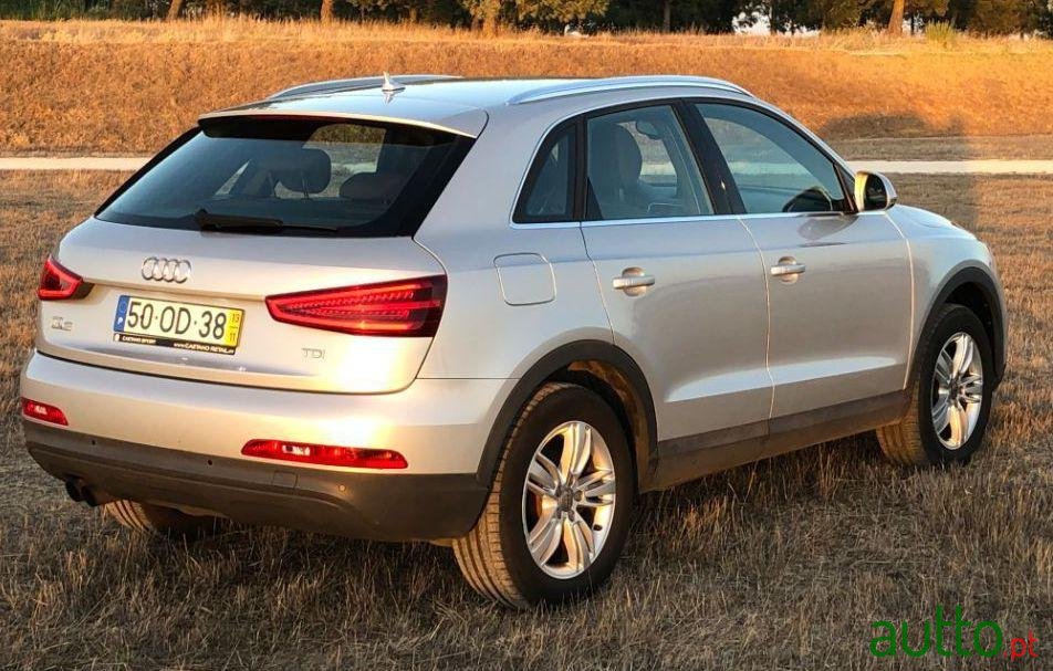 2013' Audi Q3 photo #2