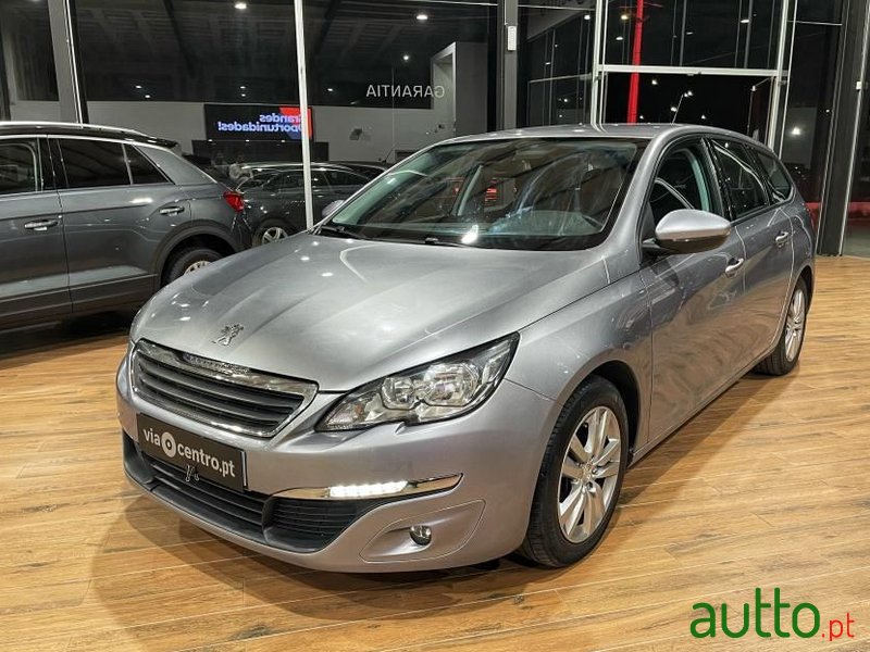 2017' Peugeot 308 Sw photo #1