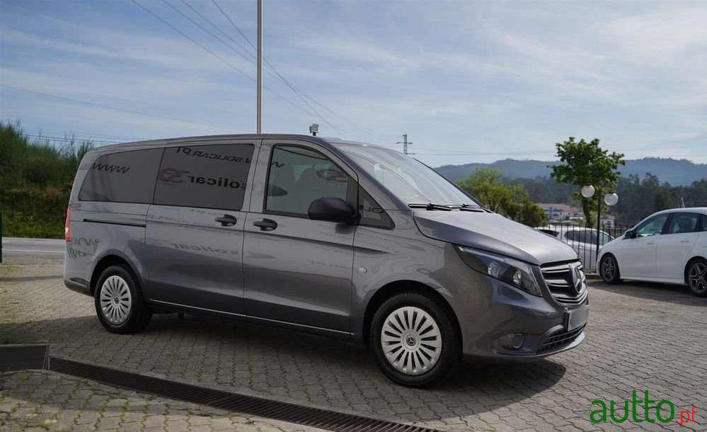 2022' Mercedes-Benz Vito Tourer photo #5