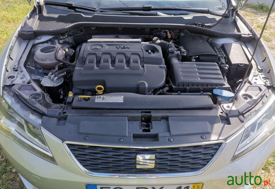 2015' SEAT Leon St photo #1