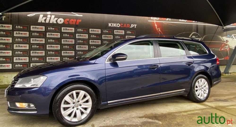 2013' Volkswagen Passat Variant photo #4