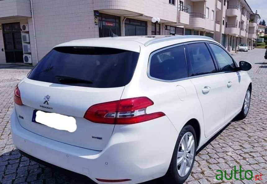 2015' Peugeot 308 Sw photo #5