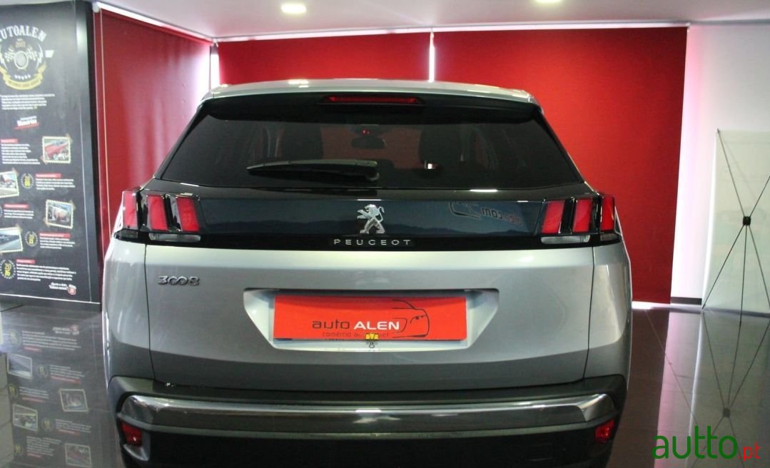2018' Peugeot 3008 photo #5