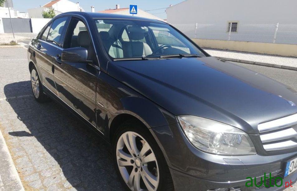 2009' Mercedes-Benz C-220 Nacional photo #1