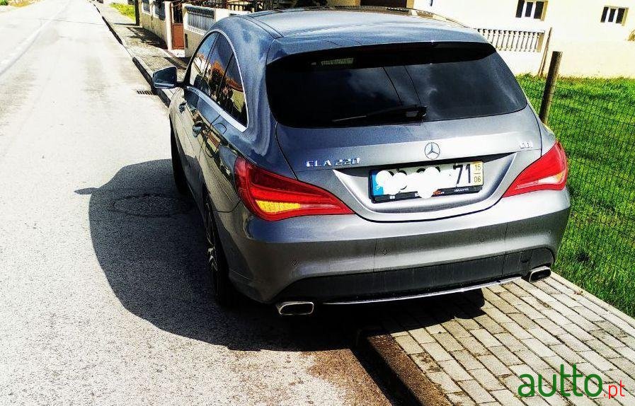 2015' Mercedes-Benz Cla-220 photo #3