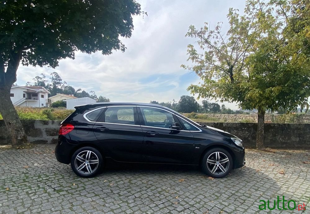 2017' BMW Série 2 D Aut. M Sport photo #2